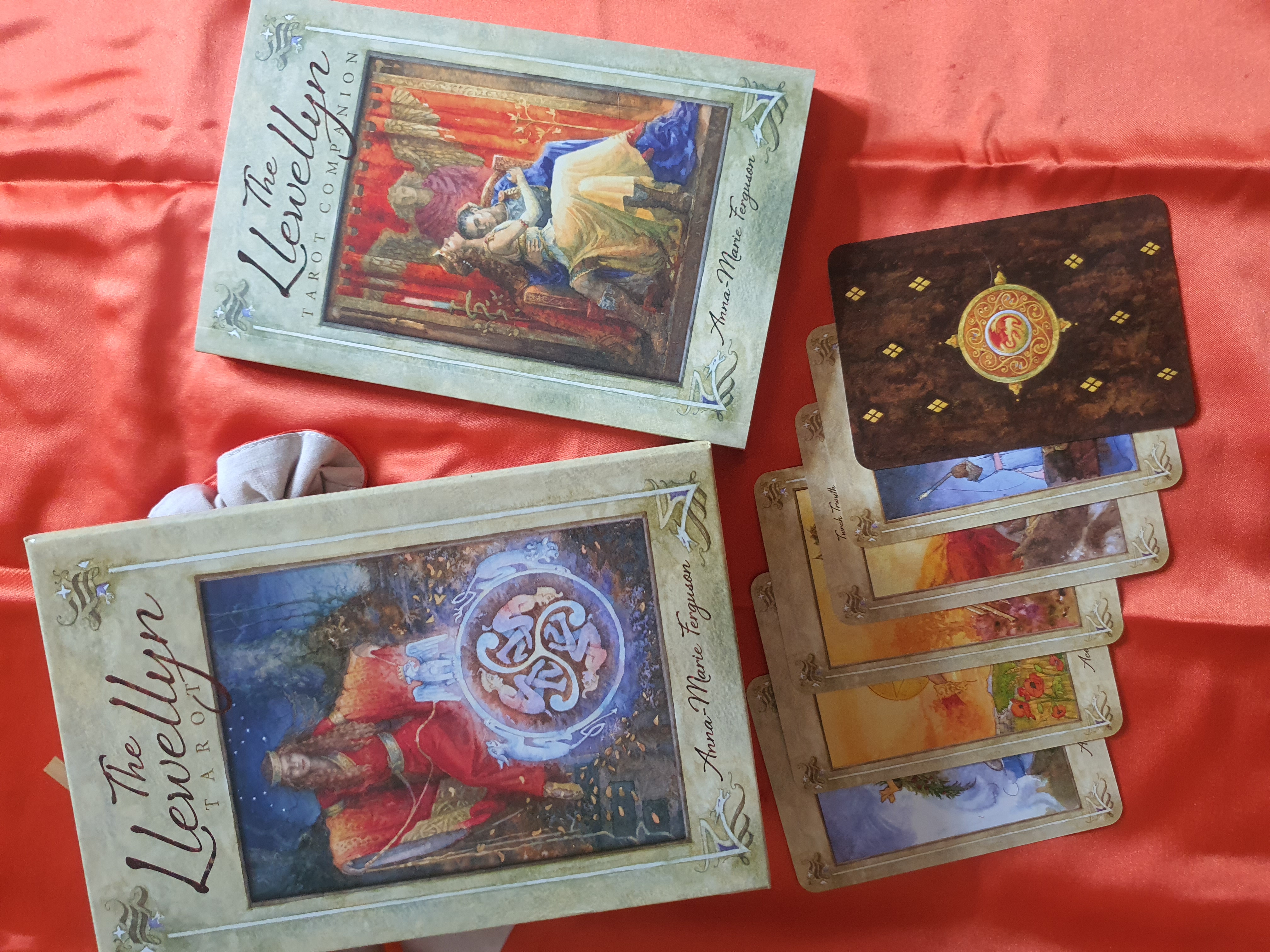 Llewellyn Tarot